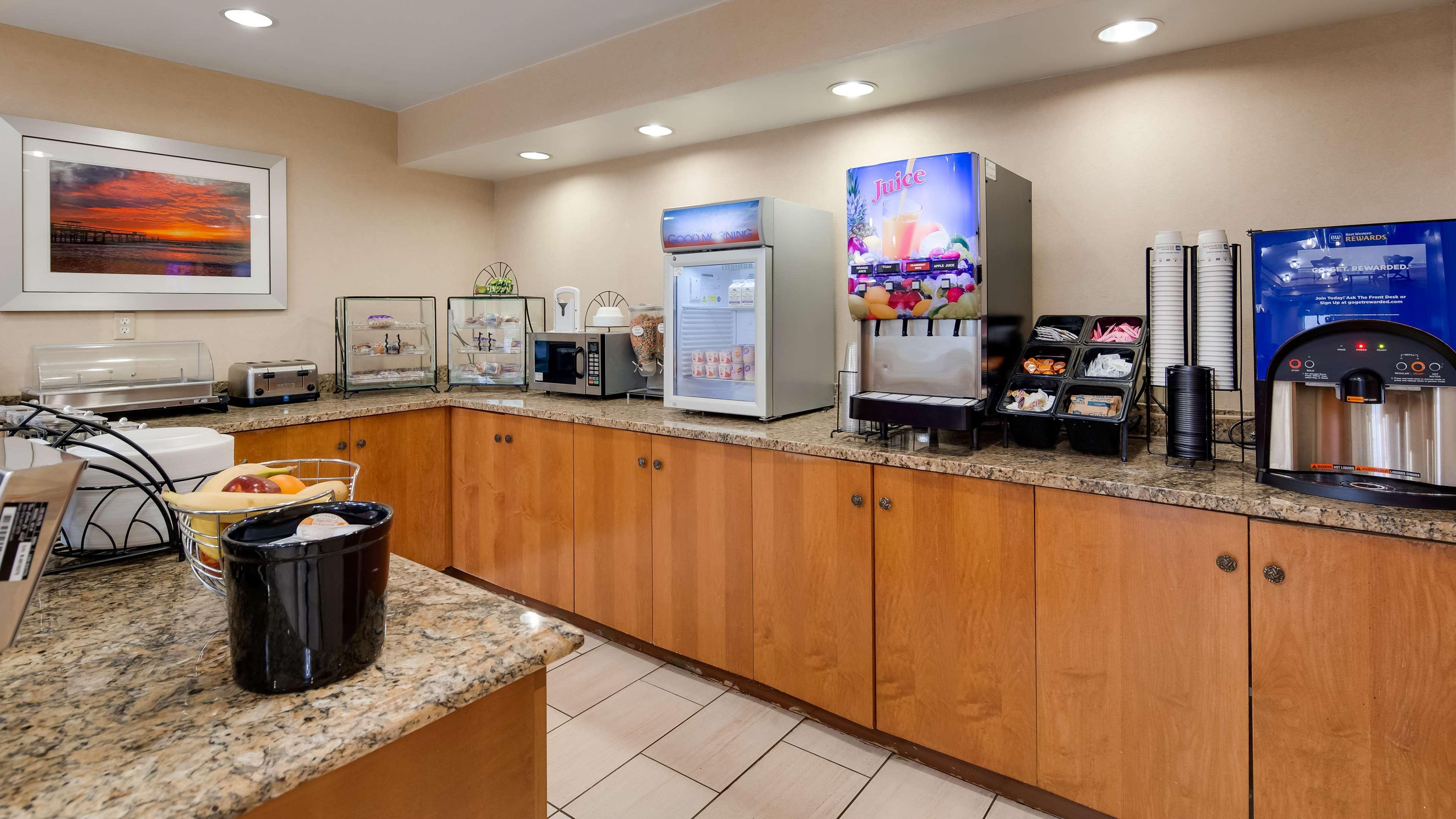 Best Western Executive Inn - Latta Berrys Crossroads Buitenkant foto