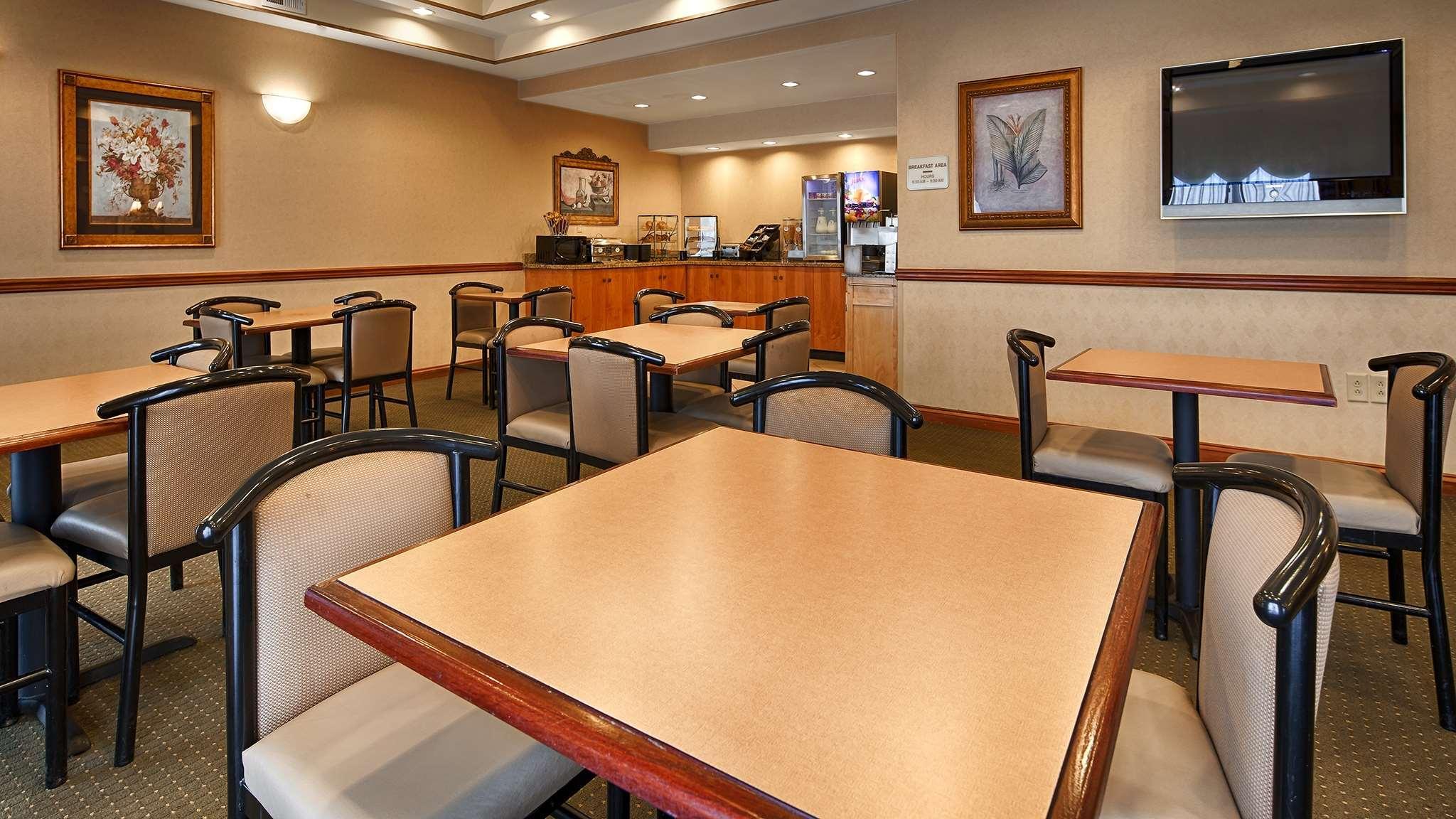 Best Western Executive Inn - Latta Berrys Crossroads Buitenkant foto