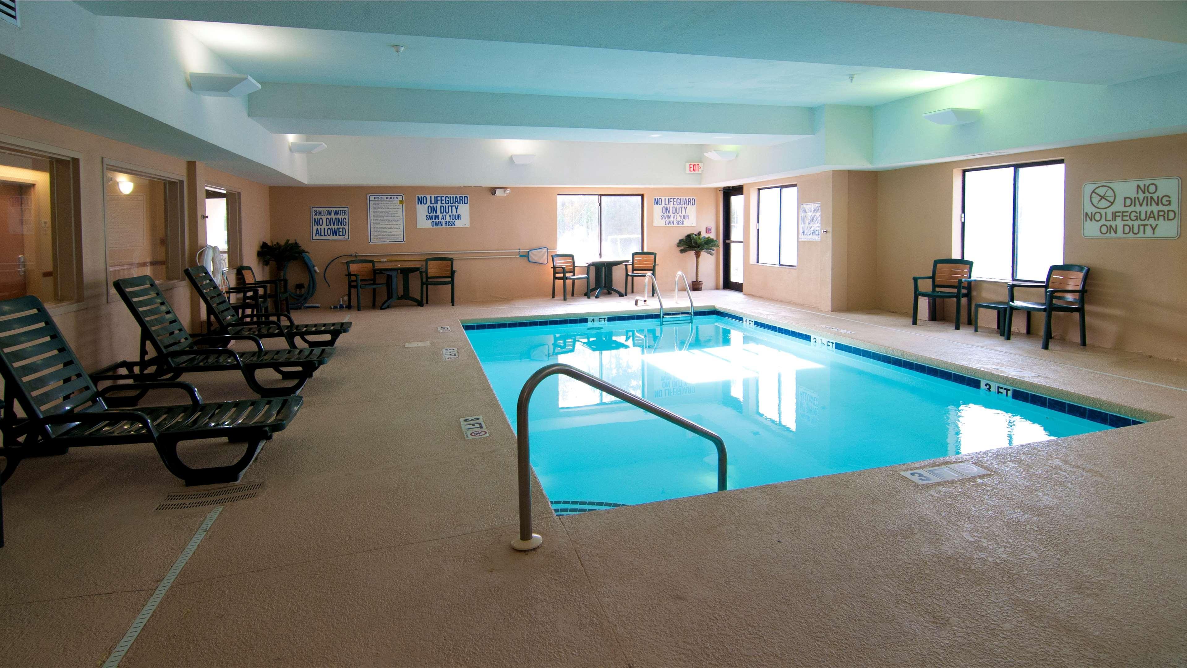 Best Western Executive Inn - Latta Berrys Crossroads Buitenkant foto